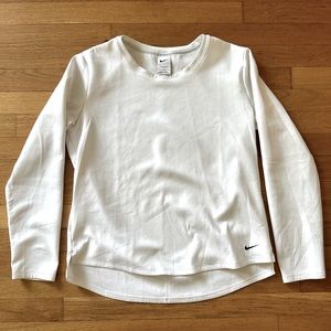 Nike Therma-Fit crewneck long sleeve. Excellent condition, worn once.